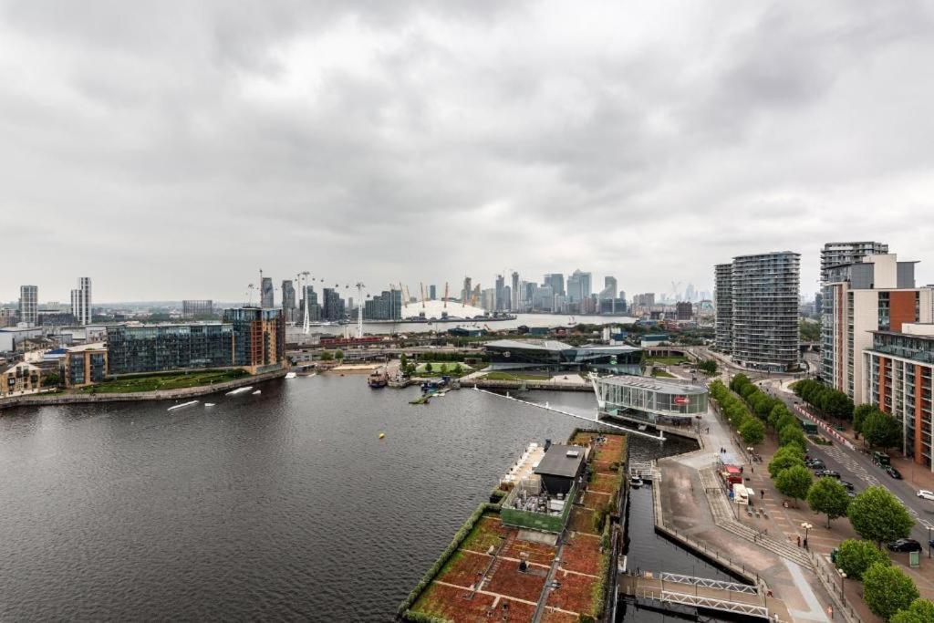 Excel Dock Apartments Londres Exterior foto